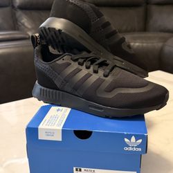 Adidas Women’s Shoes Size 7 1/2