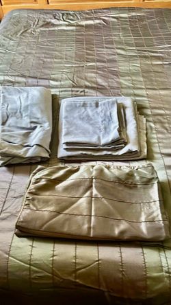 Bedding Set with Sheets and Pillowcases