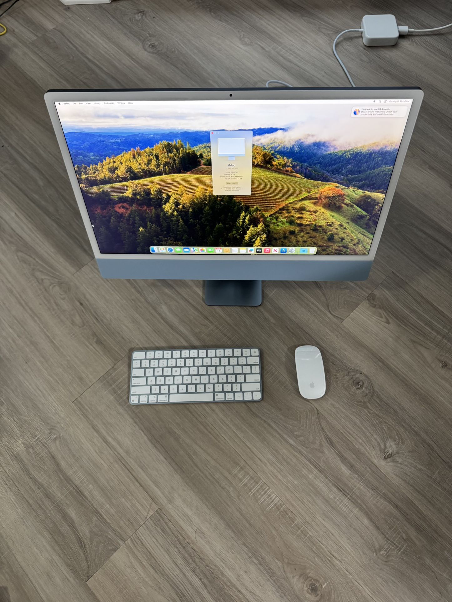 2021 iMac with Apple M1 CHIP