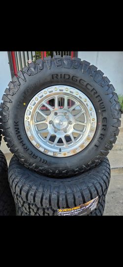 17" ARENA off-road rims w/ 33" Tires