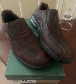Clarks Sherwin Time Slip Ons