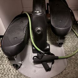 INMOTION® COMPACT STRIDER