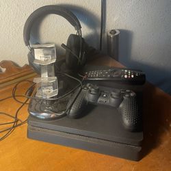 PS4+75inch TV+controller With Charger 