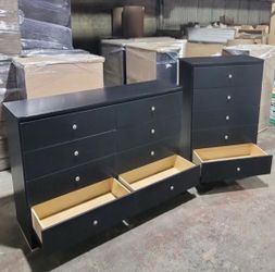 Set Eight And Five Drawers Dresser