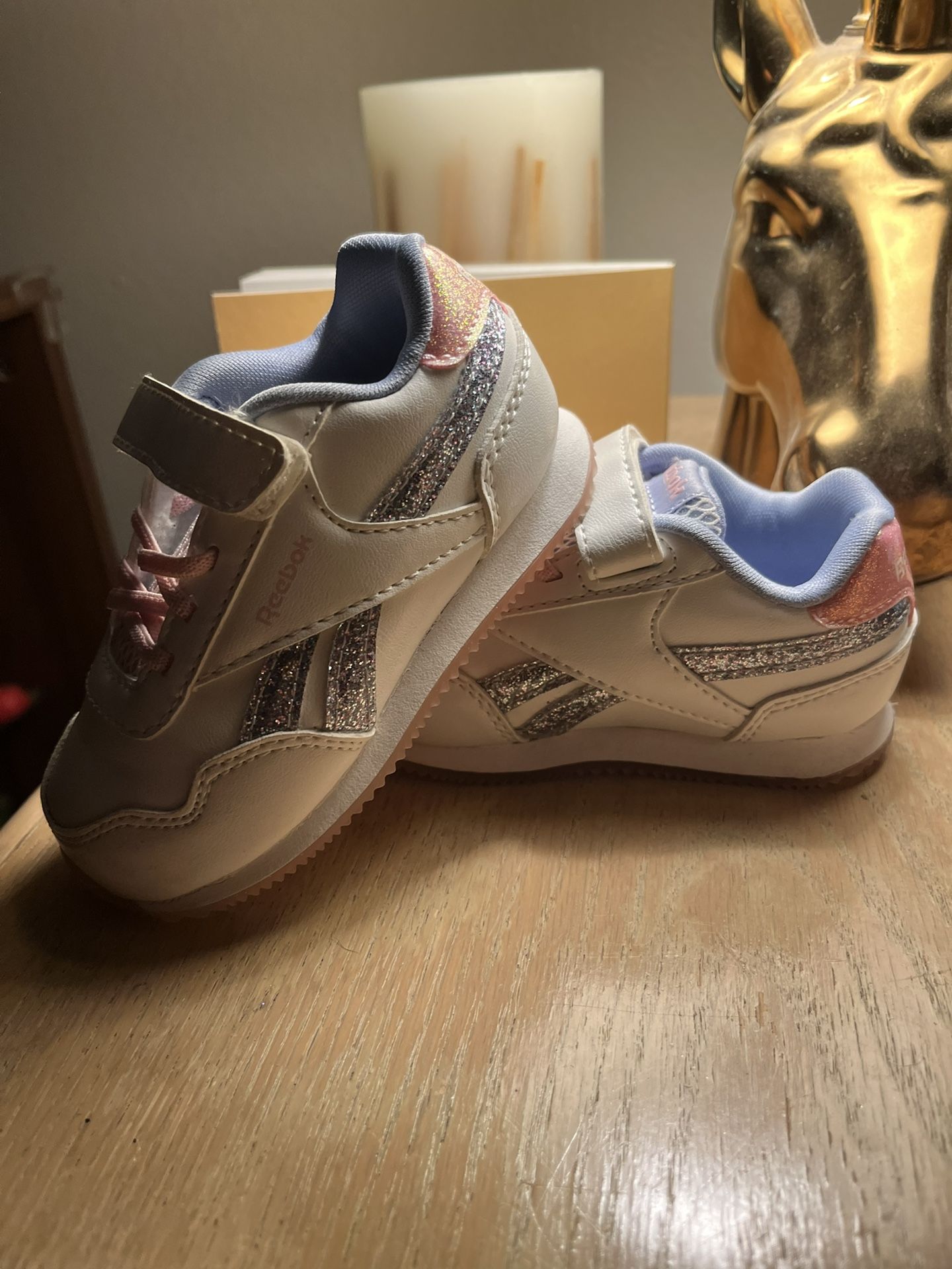 Toddler Girl Reeboks Size 5
