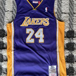 Kobe Bryant - XL Jersey - Los Angeles Lakers