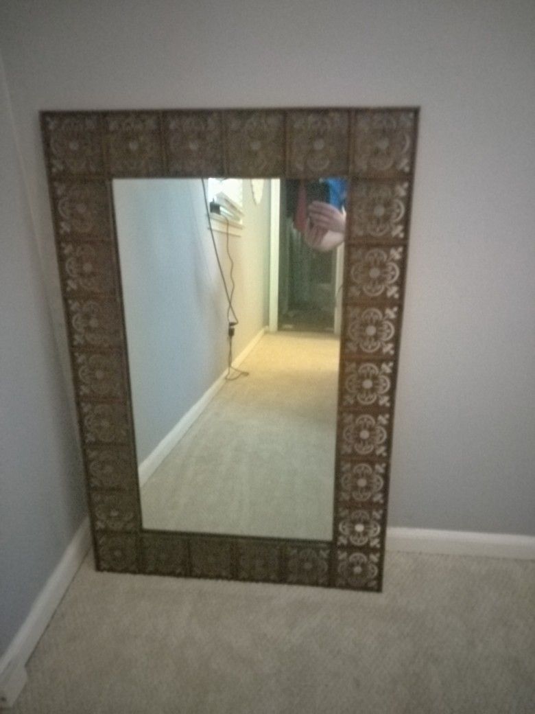 Elegant Wall Mirror