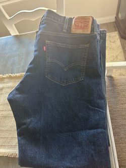 Men’s jeans.