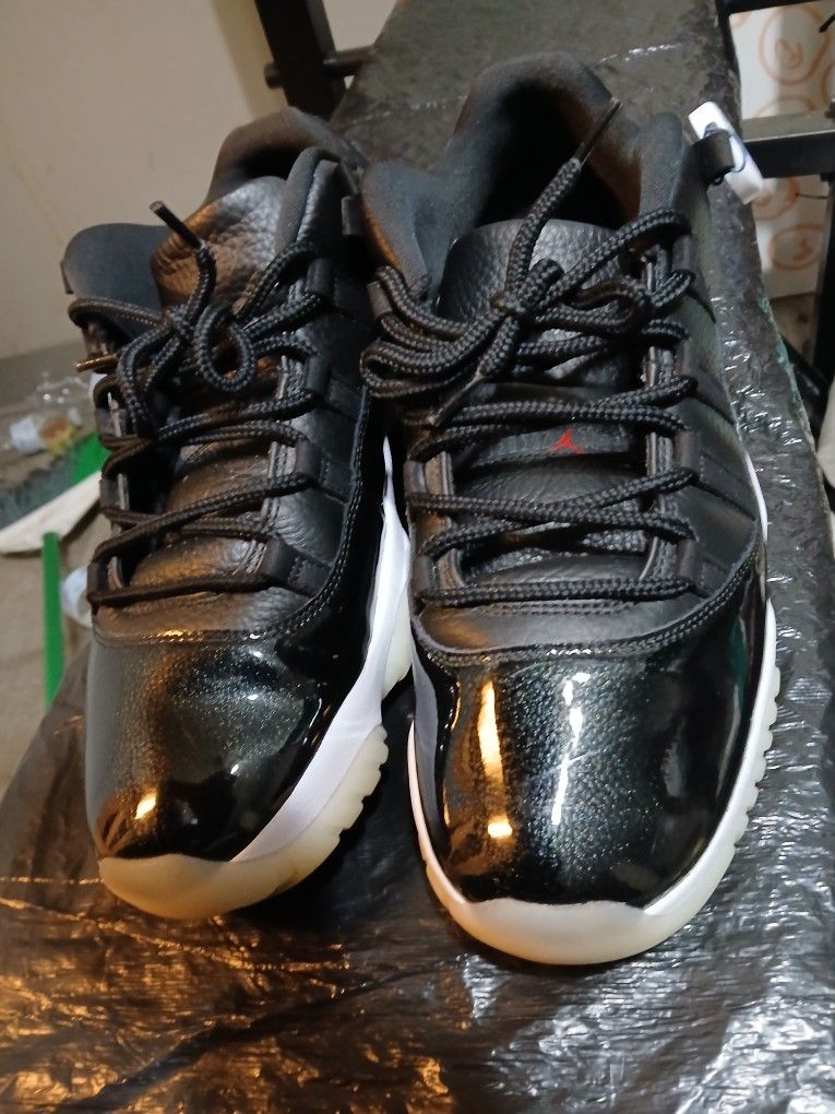 Air Jordan 11 RETRO BARRONS 