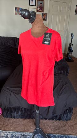 Jennifer Lauren, Red T-shirt, Size XL