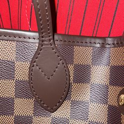 Louis Vuitton neverfull MM RED !! HOLD !!  Louis vuitton neverfull mm, Louis  vuitton neverfull, Louis vuitton
