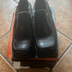 Brand New Size -5 Boys Shoes Route 66