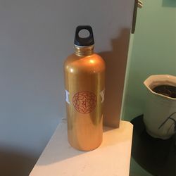 NEW Lululemon Branded Sigg Water Bottle 