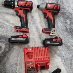 Milwaukee
M18 18V Lithium-Ion Cordless Drill Driver/Impact Driver Combo Kit (2-Tool) 