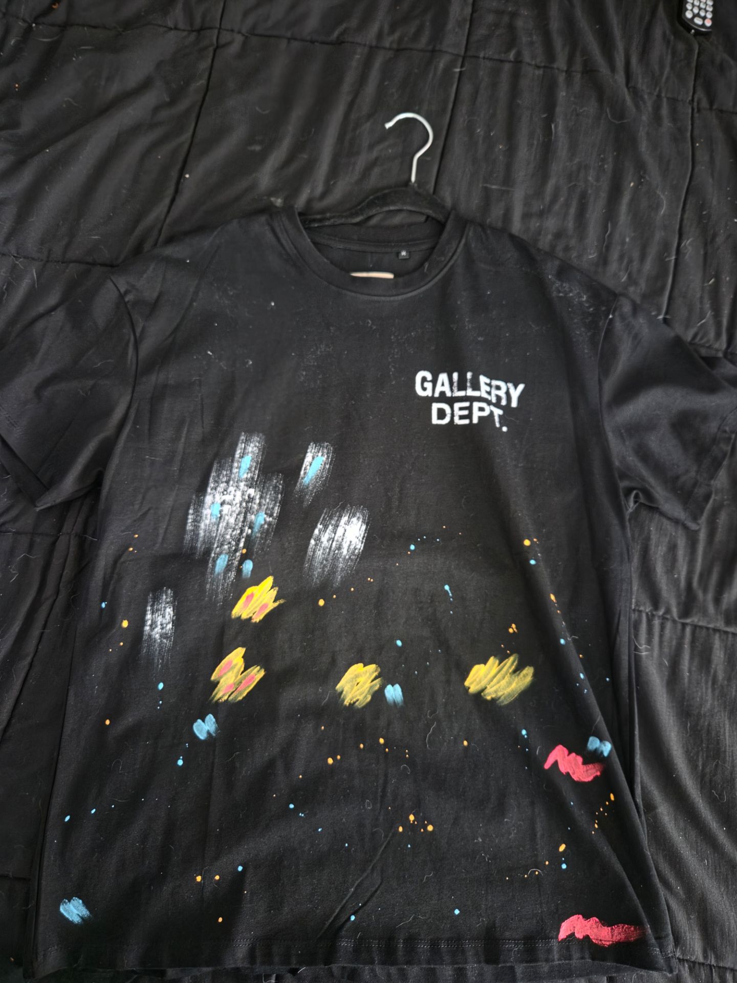 Gallery dept painted tee