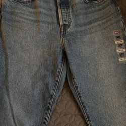 LEVI WOMEN JEANS