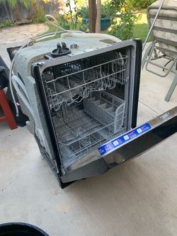 Black Bosch Dish washer - $225