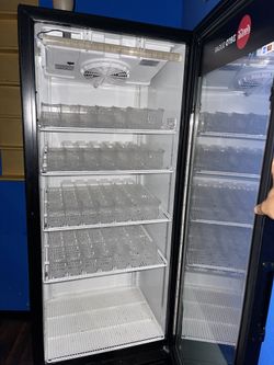 29" Commercial Glass Door Beverage Cooler - Like New & Ready to Use