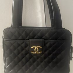 Authentic Vintage Chanel Shoulder Bag