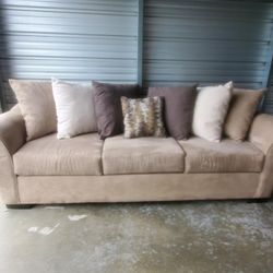Grey Couch-- Great Condition! 
