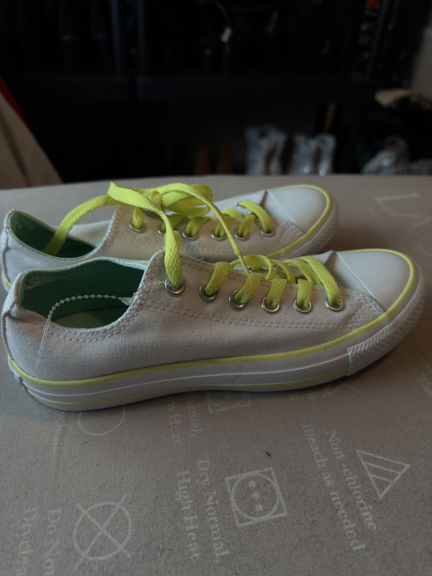 Converse All Start low Top Tennis Shoes