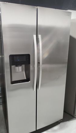 Samsung Side-by-Side Stainless Steel Refrigerator

