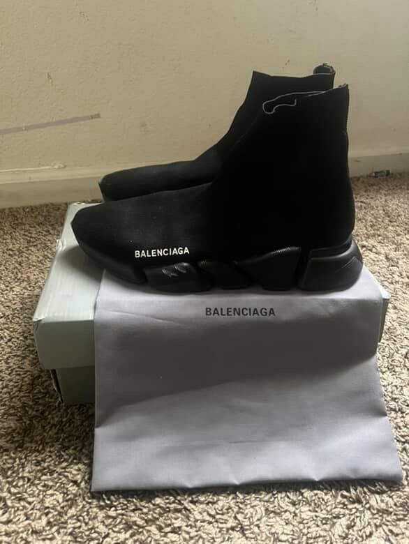 Balenciagas Black