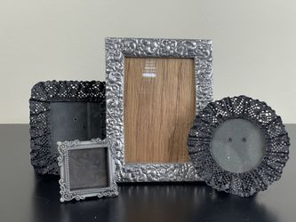 A Set of  Seven Vintage Decor Frames, Horizontal/Vertical