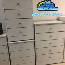 Dresser Assembled White Chest 5 Drawers w/ Diamond Knobs - Mueble Blanco De 5 Cajones Con Diamantes 