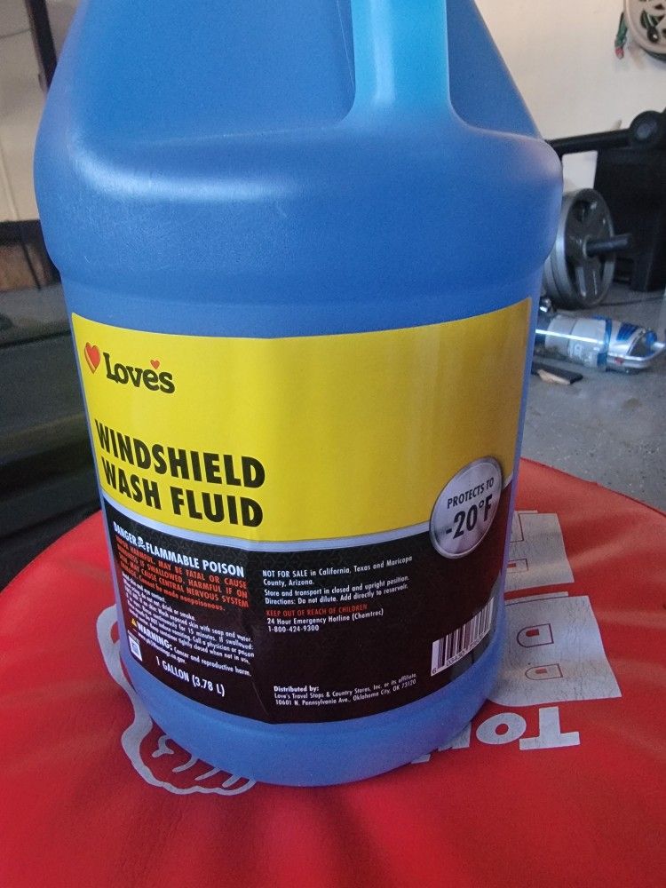 Windshield Wash Fluid By Love's and Peak 1 Gallon