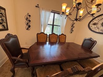 Traditional Wood Dining Table with Chairs
