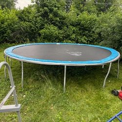 Trampoline