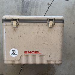 Engel 30 Quart 