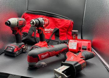 Milwaukee M18/M12 4-Tool Combo Kit 3 BATT, BAG.