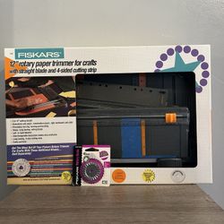 Fiskars 12" Rotary Paper Trimmer + 45mm Fiskars Rotary Blade
