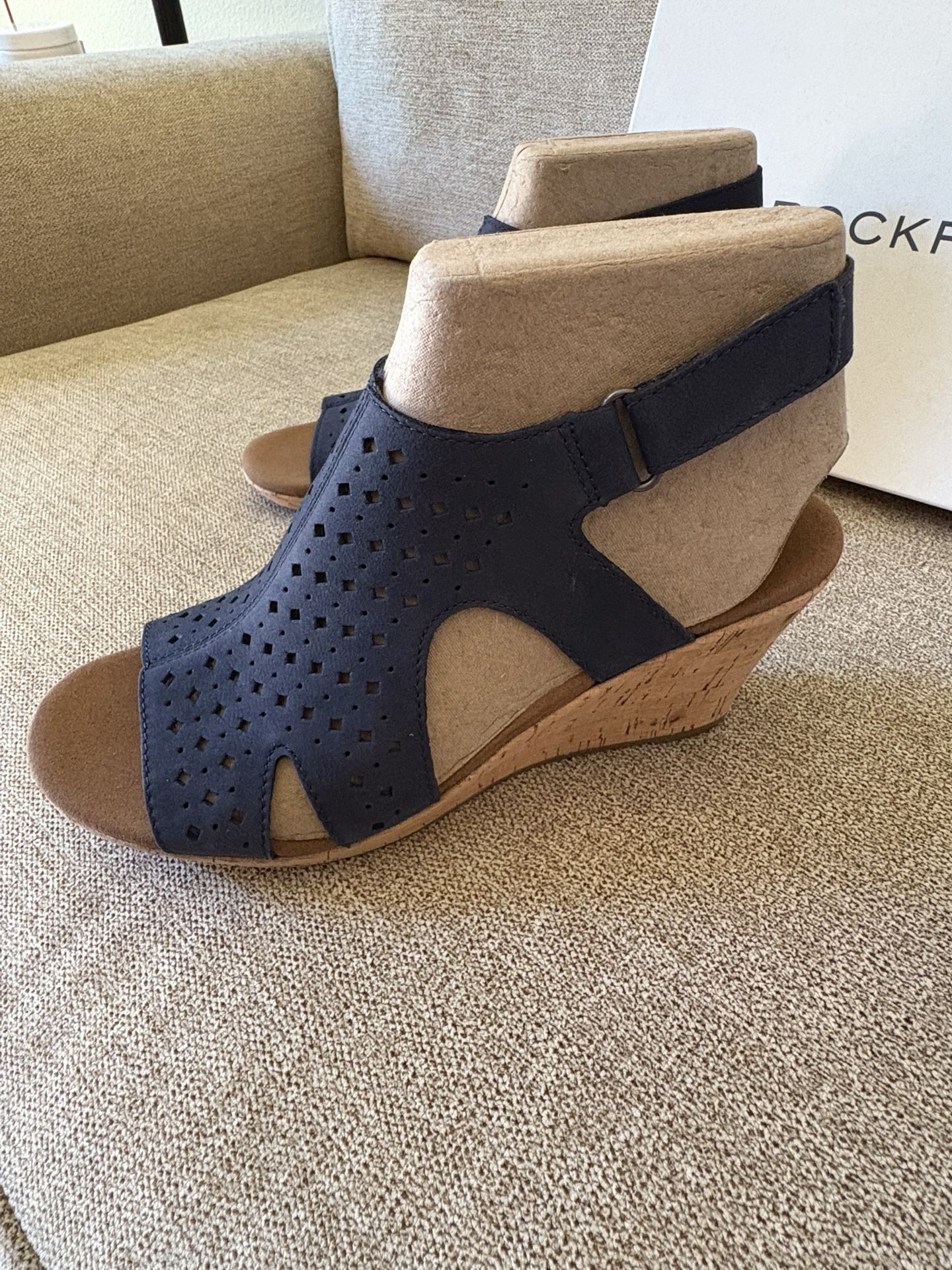 Navy Rockport Wedge Sanndals