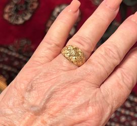 14k gold designer ring.