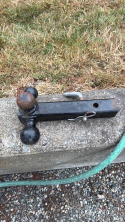 Hitch receiver 3 way 1 7/8 2” and 2 5/16”