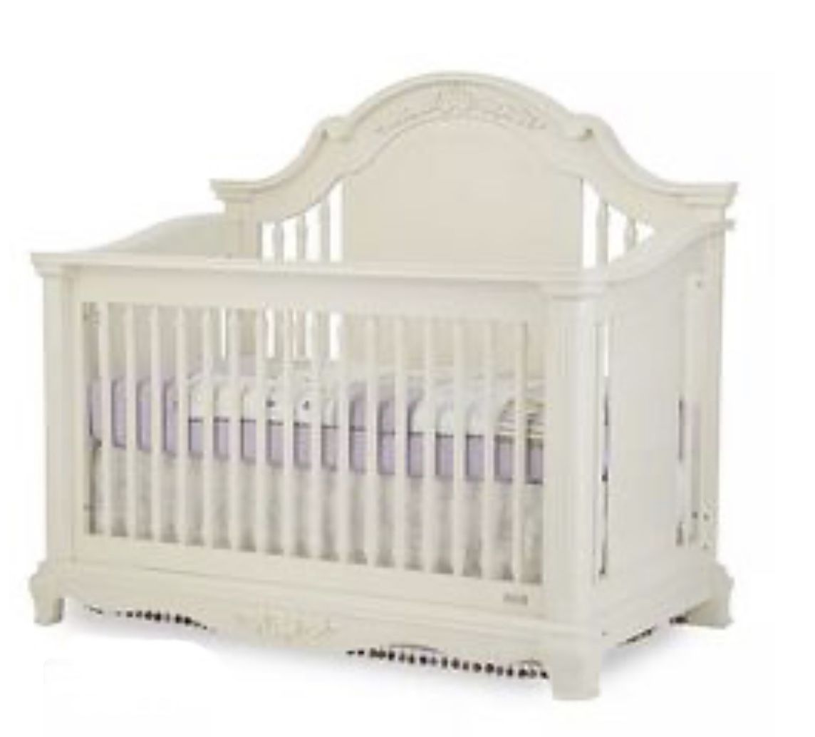Bassett Baby Addison Collection Convertible Crib