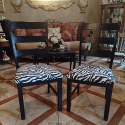 Set Of Two Wooden Chairs Super Sturdy And Clean 