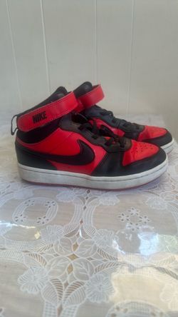 Red/black high top Nike size 2Y