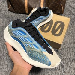 Adidas Yeezy 700 V3 “Azareth” Size 8