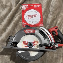 Milwaukee Circular Saw