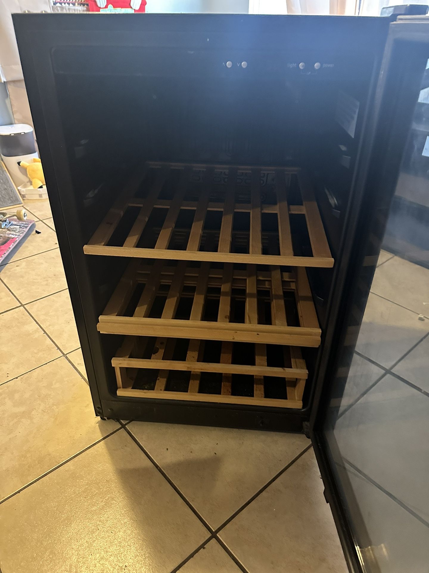 MINI WINE FRIDGE 