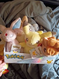 Rare 30th anniversary pokemon plush Vulpix Sylveon Pikachu morpeko