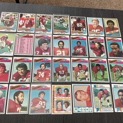 28 Topps Mid To Late 1970s St. Louis Cardinals Football Cards With Stars Jim Hart, Dobler, Metcalf, Tilley Rookie 
