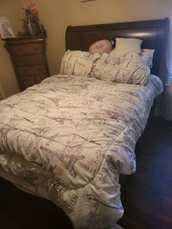 Queen bedroom set