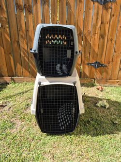 Nice Two Excellent Condition pet crates. Medium and Small  size.