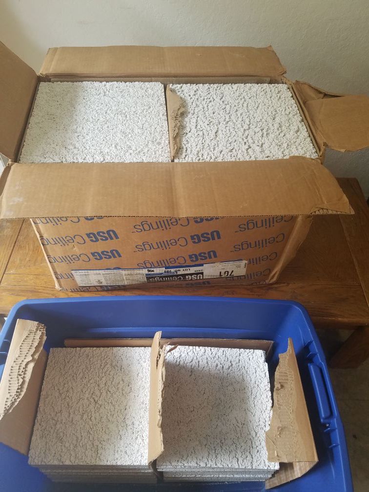 USG 701 Ceiling tile 69 pieces 12 inch white glacier