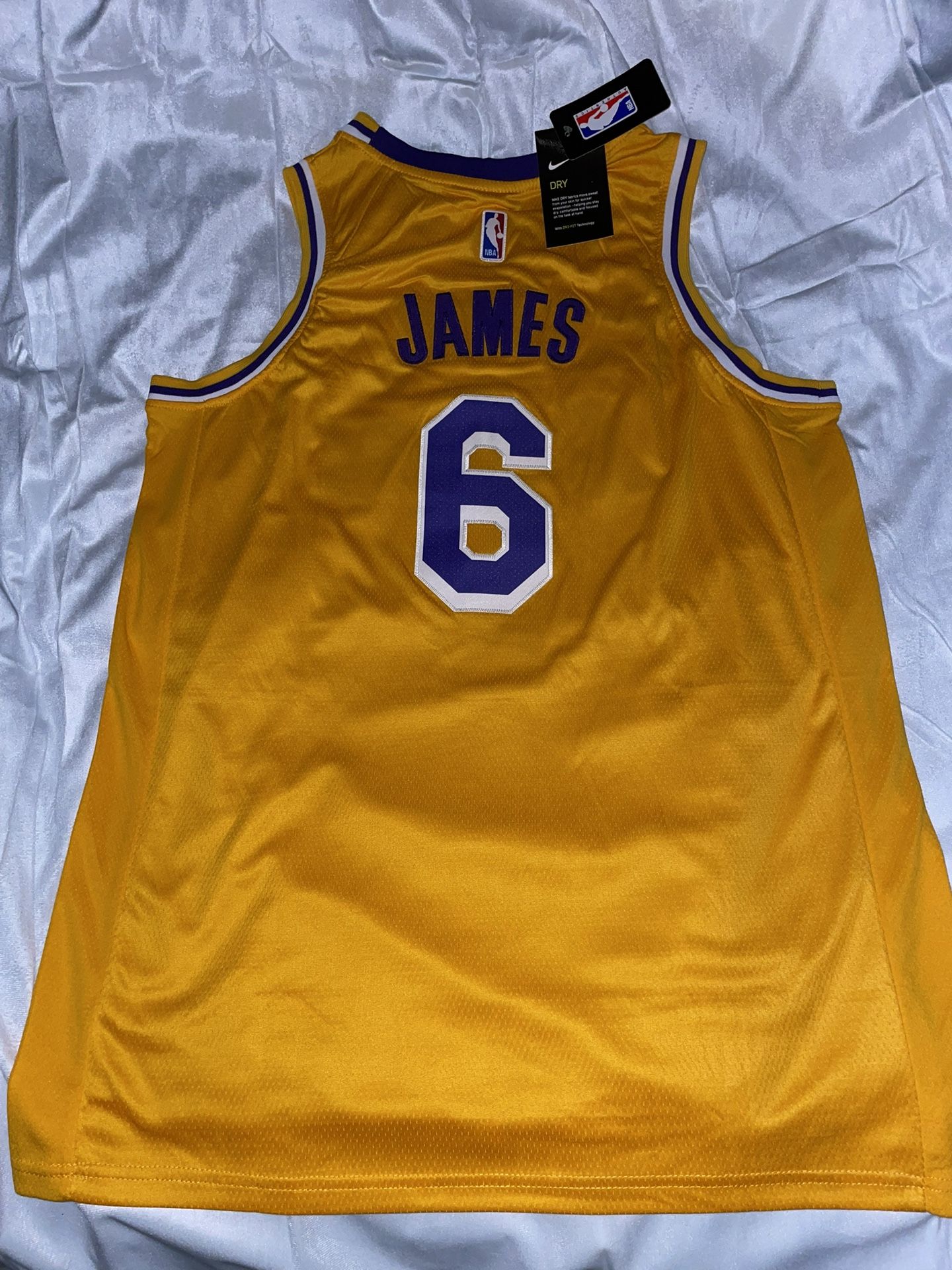 Lakers Jersey for Sale in Irwindale, CA OfferUp